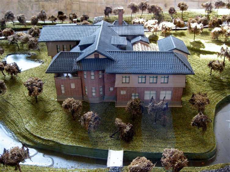 Click to go back