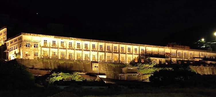 Click to go back
