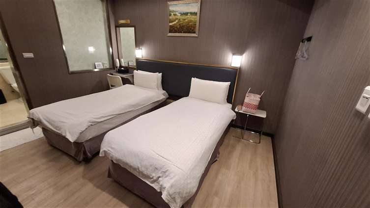 Click to go back